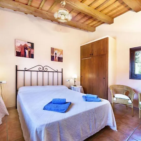 Dom wakacyjny Casa Rustica Con Piscina En Girona *