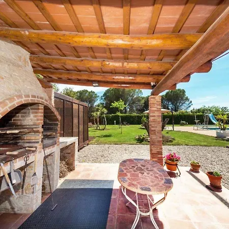 Casa Rustica Con Piscina En Girona
