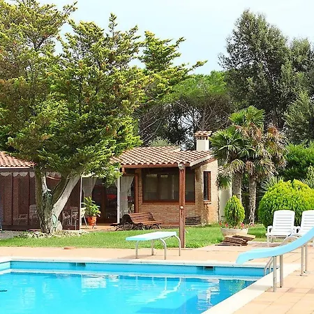 Casa Rustica Con Piscina En Girona Dom wakacyjny *