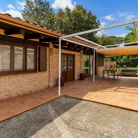 度假居 Casa Rustica Con Piscina En Girona 福尔内利斯德拉塞尔瓦