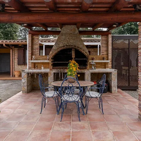 度假居 Casa Rustica Con Piscina En Girona 福尔内利斯德拉塞尔瓦