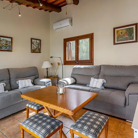 Casa Rustica Con Piscina En Girona *