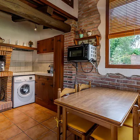 Casa Rustica Con Piscina En Girona