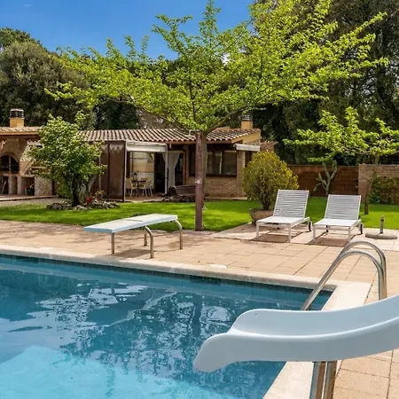 度假居 Casa Rustica Con Piscina En Girona 福尔内利斯德拉塞尔瓦