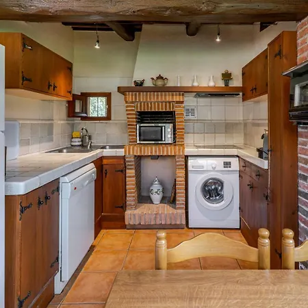 度假居 Casa Rustica Con Piscina En Girona