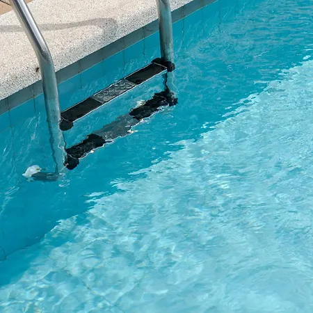 Casa Rustica Con Piscina En Girona * 福尔内利斯德拉塞尔瓦