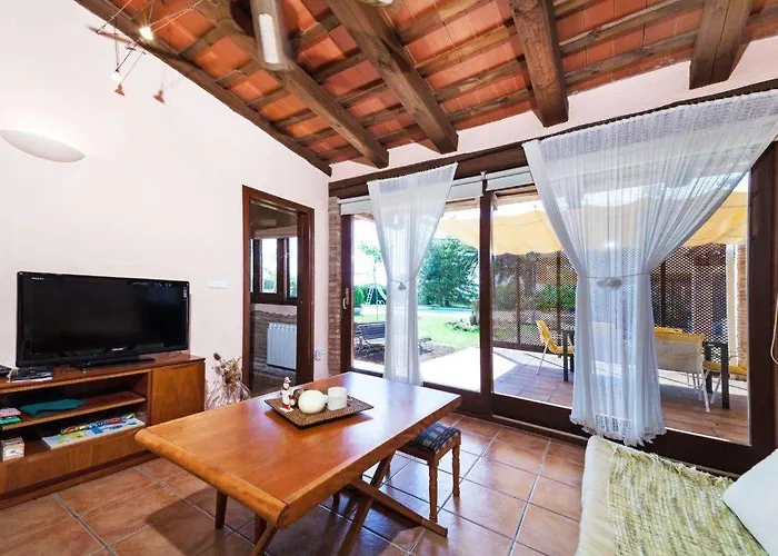 Casa Rustica Con Piscina En Girona - Wehost Costa Brava * Fornells de la Selva
